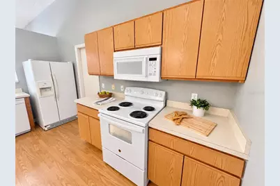 6077 Roble Avenue, Spring Hill, FL 34608 - Photo 6