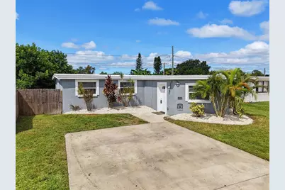 9218 86th Street N, Seminole, FL 33777 - Photo 2