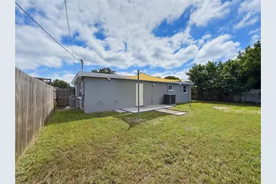 9218 86th Street N, Seminole, FL 33777 - Photo 46