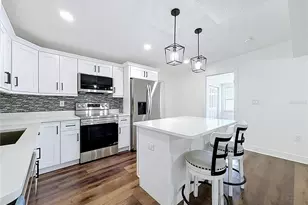 9218 86th St N, Seminole, FL 33777 - Photo 18