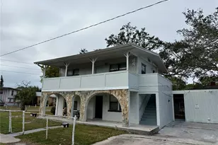 691 W Harbor Dr S, Saint Petersburg, FL 33705 - Photo 2
