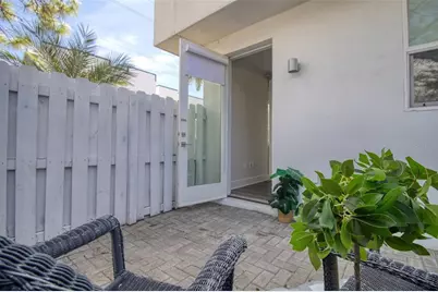 3100 W Paul Avenue #2, Tampa, FL 33611 - Photo 12