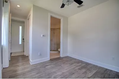 3100 W Paul Avenue #2, Tampa, FL 33611 - Photo 8