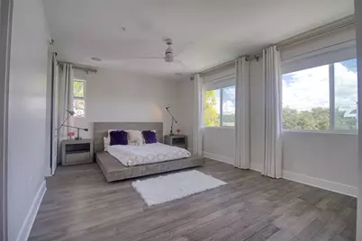 3100 W Paul Avenue #2, Tampa, FL 33611 - Photo 4