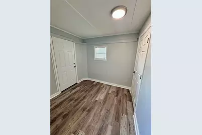 2318 4th Street S #9, Saint Petersburg, FL 33705 - Photo 6
