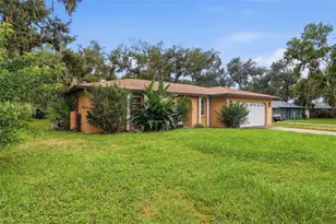 1411 52 Street E, Palmetto, FL 34221 - Photo 2