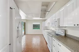1411 52 Street E, Palmetto, FL 34221 - Photo 10