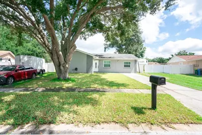 13915 Bridgeport Drive, Tampa, FL 33625 - Photo 4
