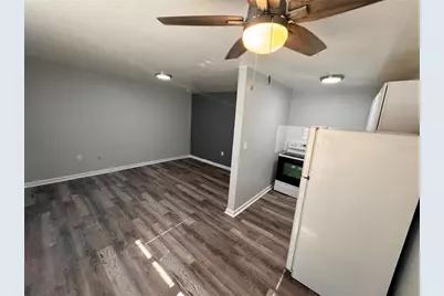 2318 4th Street S #5, Saint Petersburg, FL 33705 - Photo 4