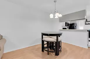 11341 Stratton Park Dr, Temple Terrace, FL 33617 - Photo 10