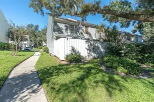 11341 Stratton Park Dr, Temple Terrace, FL 33617 - Photo 4