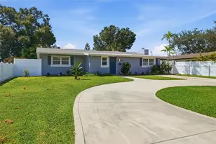 532 43rd Ave NE, Saint Petersburg, FL 33703 - Photo 2