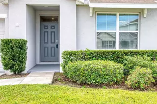 33692 Jasper Stone Dr, Wesley Chapel, FL 33543 - Photo 2