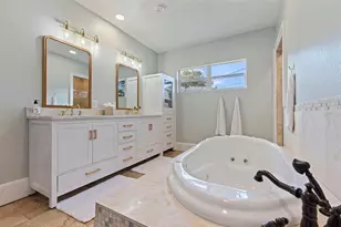 1037 51st Ave N, Saint Petersburg, FL 33703 - Photo 24