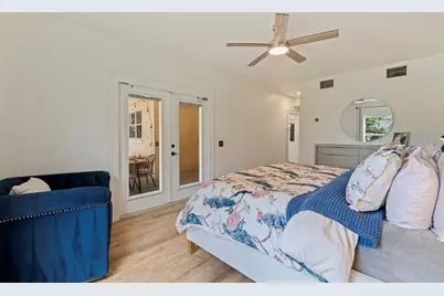 1037 51st Avenue N, Saint Petersburg, FL 33703 - Photo 22