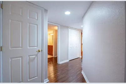 9200 Park Boulevard #105, Seminole, FL 33777 - Photo 32