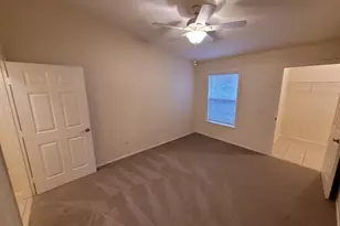 36122 Lake Chase Blvd, Zephyrhills, FL 33541 - Photo 16