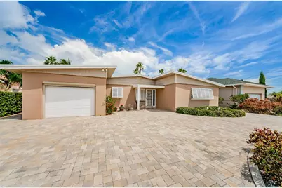 1983 W Vina Del Mar Boulevard, Saint Pete Beach, FL 33706 - Photo 2