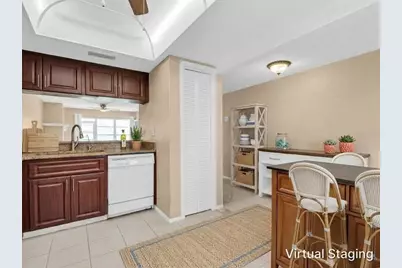 151 Lakeview Way #151, Oldsmar, FL 34677 - Photo 6
