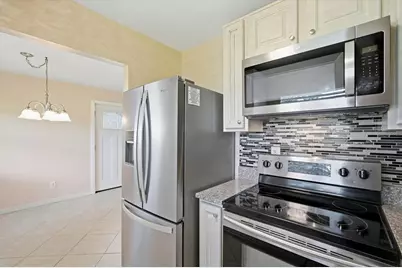 302 Canton Court #55, Sun City Center, FL 33573 - Photo 12