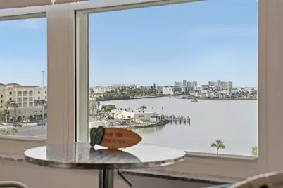 4550 Cove Circle #808, Saint Petersburg, FL 33708 - Photo 14