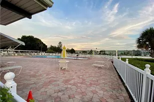5920 18th St N, Saint Petersburg, FL 33714 - Photo 22
