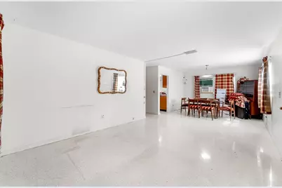 12312 N 27th Street, Tampa, FL 33612 - Photo 6