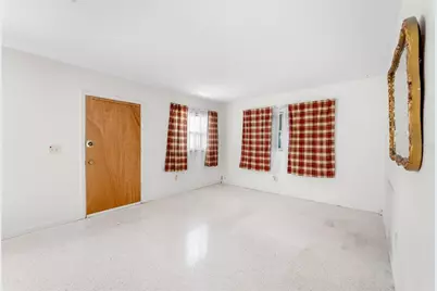 12312 N 27th Street, Tampa, FL 33612 - Photo 4
