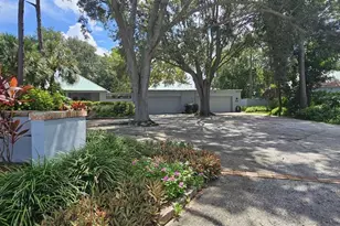 10495 Longwood Dr, Largo, FL 33777 - Photo 1
