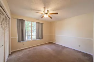 13810 Fletchers Mill Dr, Tampa, FL 33613 - Photo 10