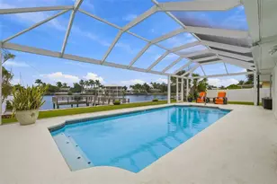 2440 S Shore Dr SE, Saint Petersburg, FL 33705 - Photo 46