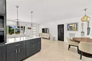 2440 S Shore Dr SE, Saint Petersburg, FL 33705 - Photo 12