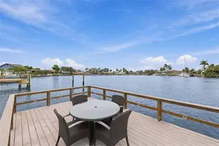 2440 S Shore Dr SE, Saint Petersburg, FL 33705 - Photo 58