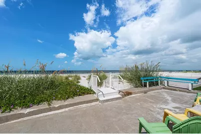 1512 Gulf Boulevard, Indian Rocks Beach, FL 33785 - Photo 12
