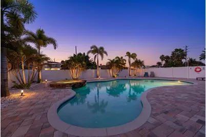 1512 Gulf Boulevard, Indian Rocks Beach, FL 33785 - Photo 8