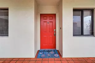 7434 Bayshore Dr, Treasure Island, FL 33706 - Photo 2