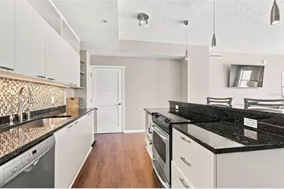 226 5th Avenue N #M05, Saint Petersburg, FL 33701 - Photo 6