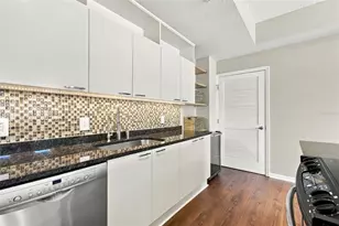 226 5th Ave N, Saint Petersburg, FL 33701 - Photo 8