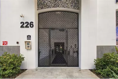 226 5th Avenue N #M05, Saint Petersburg, FL 33701 - Photo 2