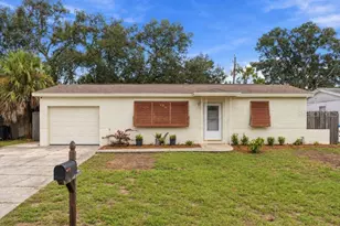 10473 Cirimoya Ln, Seminole, FL 33772 - Photo 1