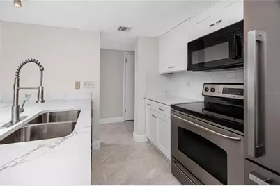 3610 42nd Street S #C, Saint Petersburg, FL 33711 - Photo 8