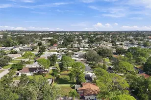 9010 1st St N, Saint Petersburg, FL 33702 - Photo 58