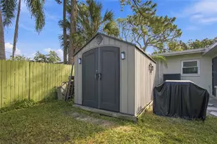 9010 1st St N, Saint Petersburg, FL 33702 - Photo 52