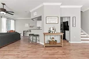 2333 Tanbark Ridge Pl, Plant City, FL 33563 - Photo 6