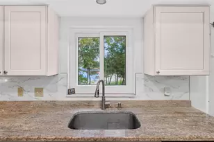 2210 Utopian Dr E, Clearwater, FL 33763 - Photo 10