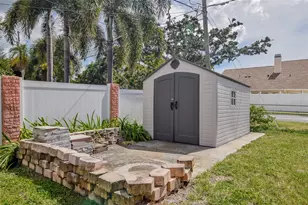 13594 Monalee Ave, Seminole, FL 33776 - Photo 22