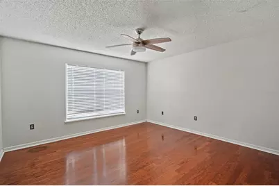 12927 Lake Vista Drive, Gibsonton, FL 33534 - Photo 18
