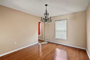 12927 Lake Vista Dr, Gibsonton, FL 33534 - Photo 6