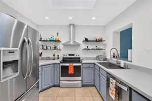 8428 Iris Ave, Seminole, FL 33777 - Photo 8