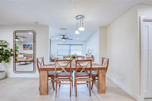 643 Southwest Boulevard N, Saint Petersburg, FL 33703 - Photo 16